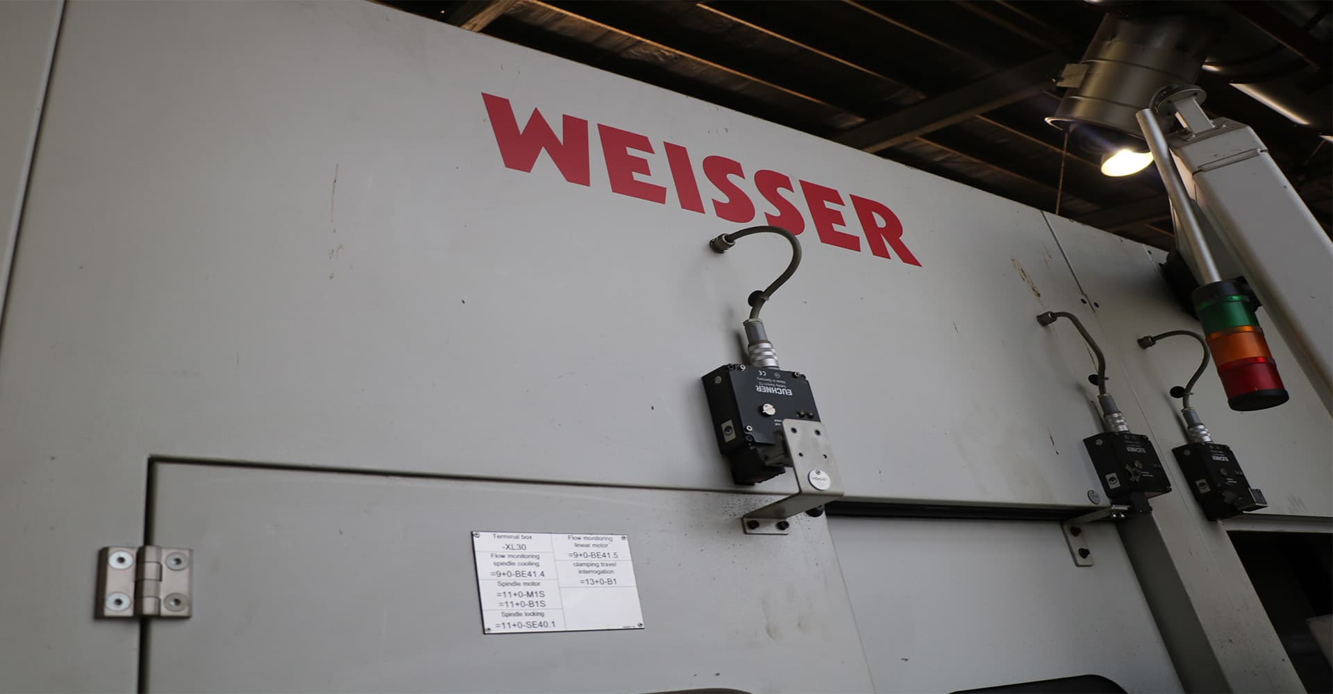 سه جفت دستگاه تراش CNC عمودی با مارک WEISSER ساخت کشور آلمان سال 2006